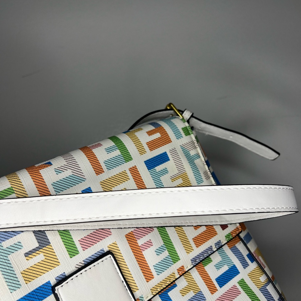SOLD Fendi - Picture 10 of 10